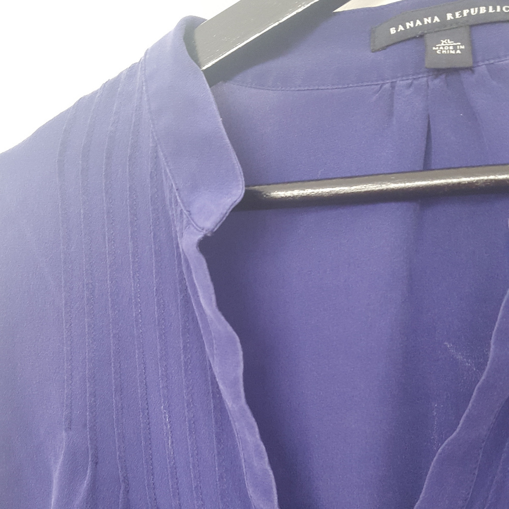 100% Silk Banana Republic blouse